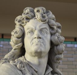 Statue de Jean-Baptiste Lully